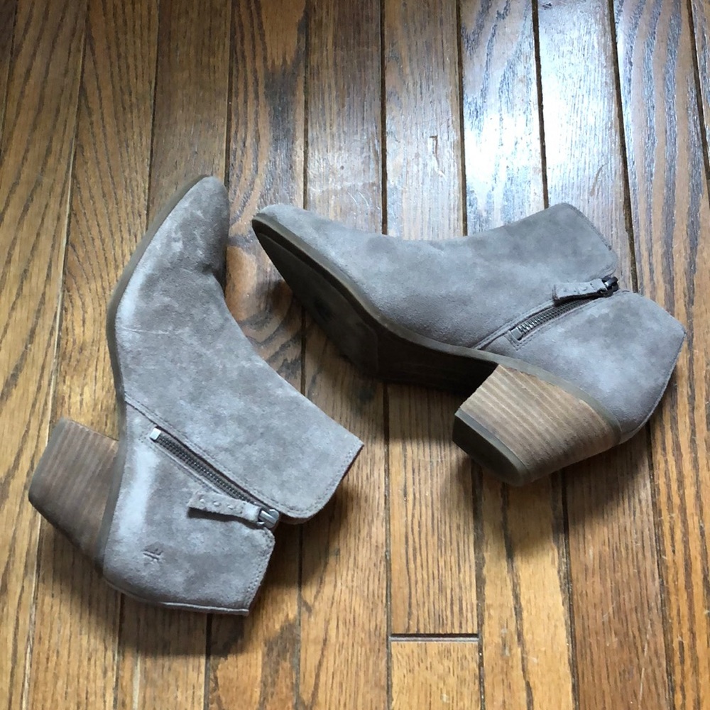 EUC Frye Judith Suede booties Size 10